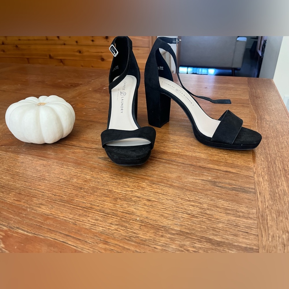 Chinese Laundry Black Suede Heels